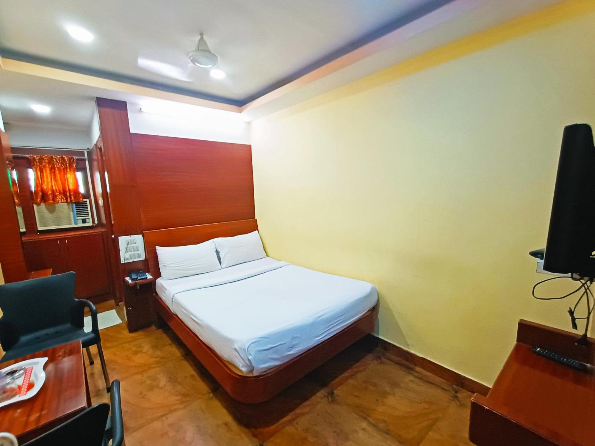 Pavithra Paradise Hotel บังกาลอร์ ภายนอก รูปภาพ